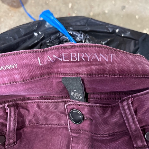 Lane Bryant Mid Rise Super Stretch Skinny Jeans Maroon Wine Purple Size 14 - Picture 8 of 9